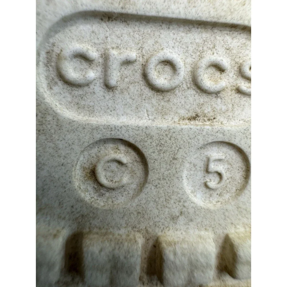 CROCS these child